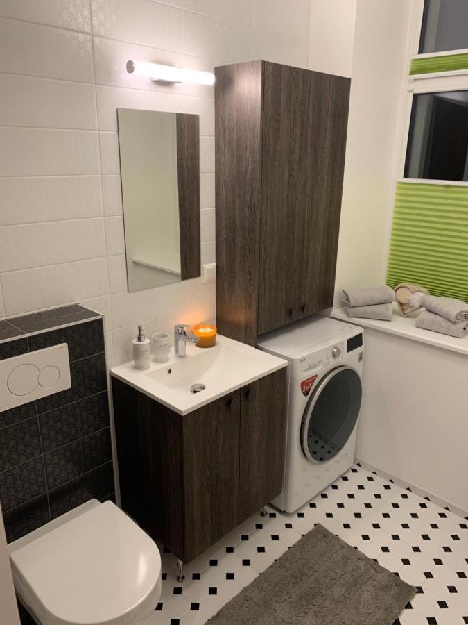Staadioni apartment Tartu Buitenkant foto